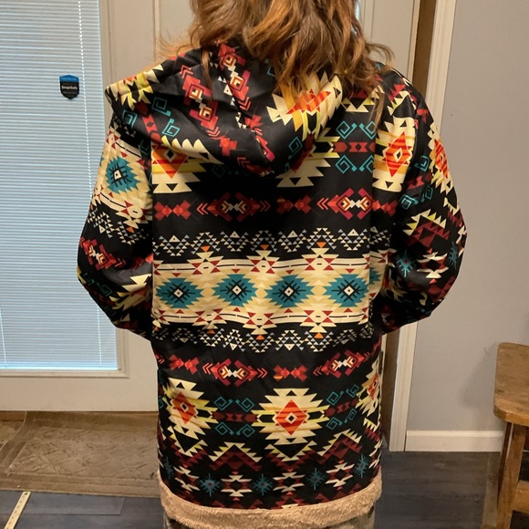 NWOT Aztec Pattern Southwest Design LightWeight Button Down Fleece Lined Jjacket - Picture 3 of 14